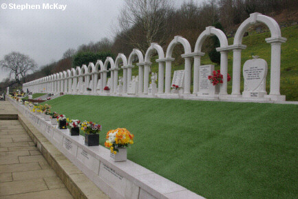 Photo of part of the Aberfan Memorial