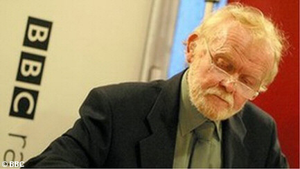 Ffoto o Gerallt Lloyd Owen